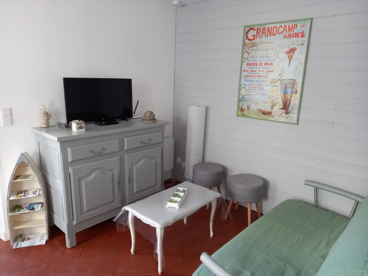 A Deux Pas D'La Mer Grandcamp-Maisy Exterior photo