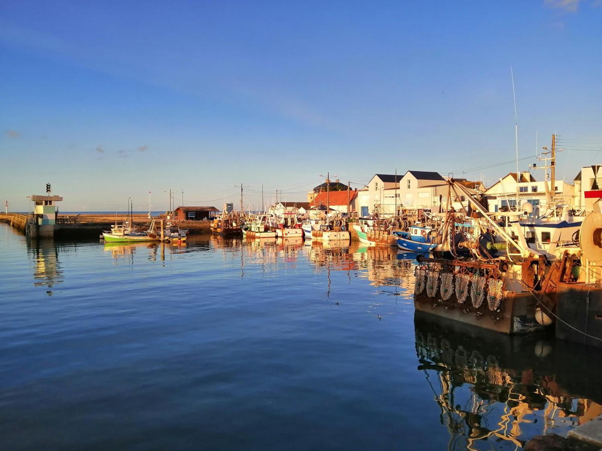 A Deux Pas D'La Mer Grandcamp-Maisy Exterior photo